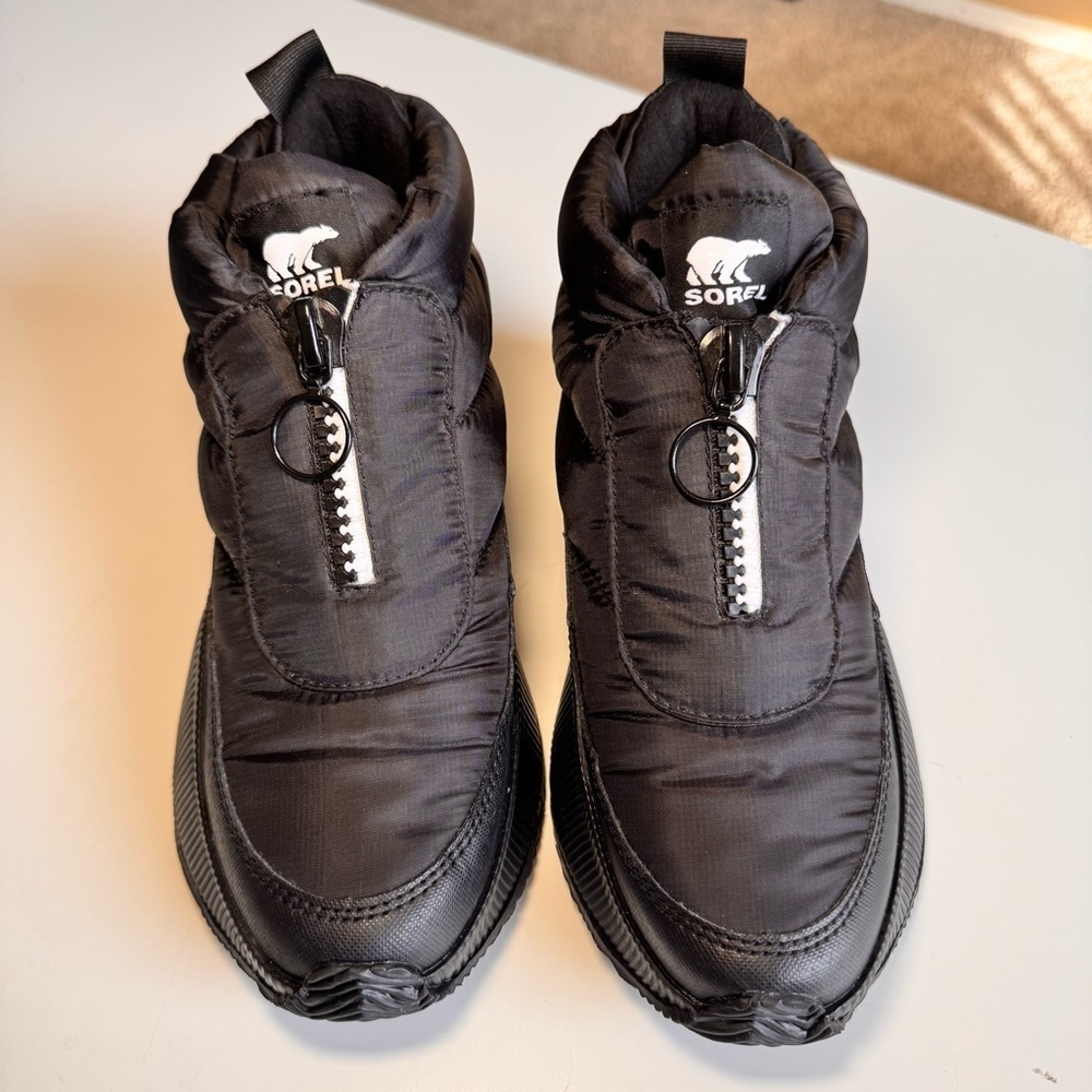 Sorel Out N About™ III Puffy Zip Black/White Winter Boots Women’s size 8 - Picture 6 of 15